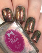 Secret Ingredient - Holographic Topcoat with color shifting Aurora Shimmers