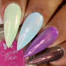 Secret Ingredient - Holographic Topcoat with color shifting Aurora Shimmers