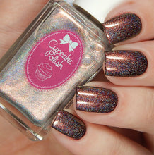 Secret Ingredient - Holographic Topcoat with color shifting Aurora Shimmers
