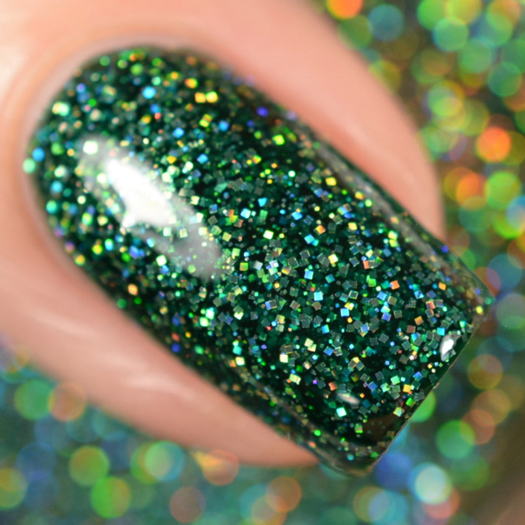 Emerald Green Nails with Glitter 2025