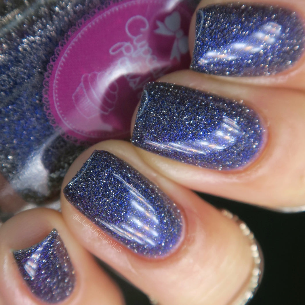 Iridescent Glitter Nail Polish DIY Tutorial | Femina.in
